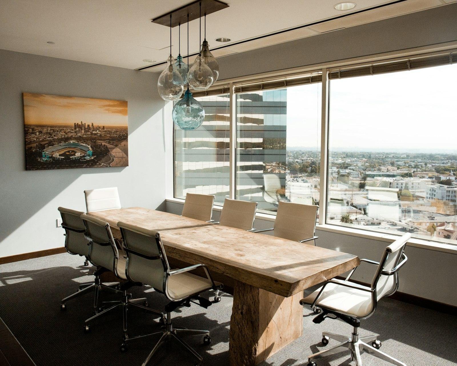 Best Office Chairs for Tall People (Over 6’2″)